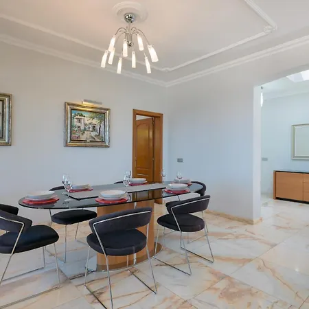 Loretta * Puerto del Carmen (Lanzarote)